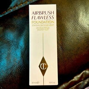 🆕 Charlotte Tilbury Airbrush Flawless Foundation